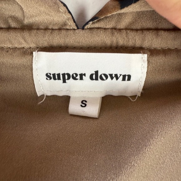 Superdown Jill Dress Leopard Print Long Sleeve Deep VNeck Mini Small Reformation - Picture 7 of 11